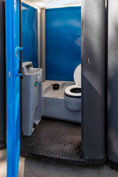 Portable Toilet Options We Offer in Dock Junction, GA